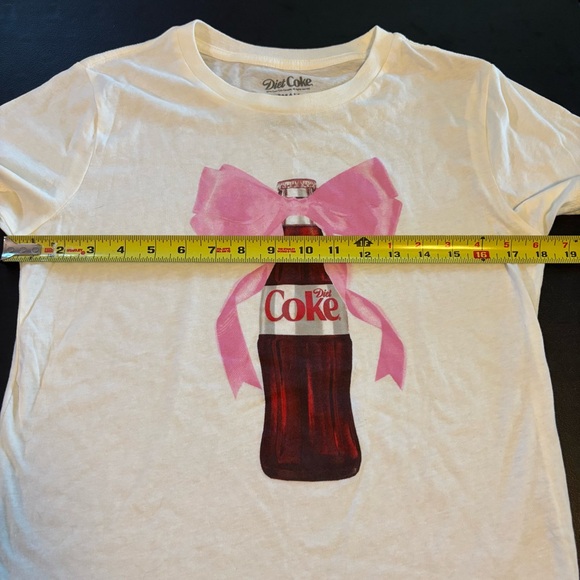 Diet Coke Women’s White Graphic Tee Pink Bow Bottle Small - Picture 4 of 5